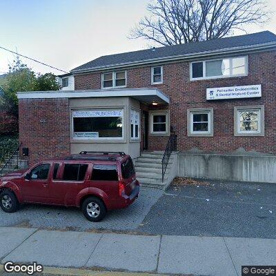 Thumbnail image of the front of a dentist office practice with the name Palisades Endodontics which is located in Fort Lee, NJ