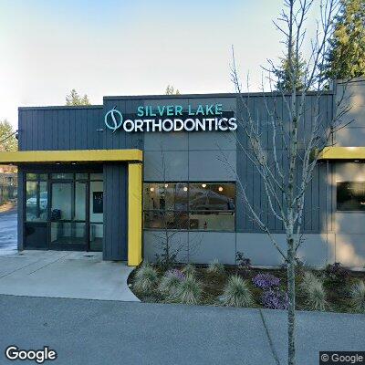 Thumbnail image of the front of a dentist office practice with the name Silver Lake Orthodontics which is located in Everett, WA