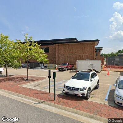 Thumbnail image of the front of a dentist office practice with the name Smithfield Oral and Maxillofacial Surgery which is located in Williamsburg, VA