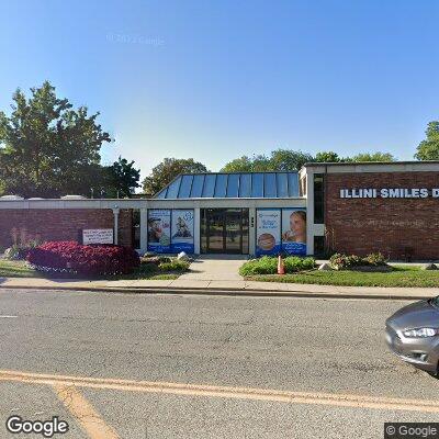 Thumbnail image of the front of a dentist office practice with the name Illini Smiles which is located in Champaign, IL