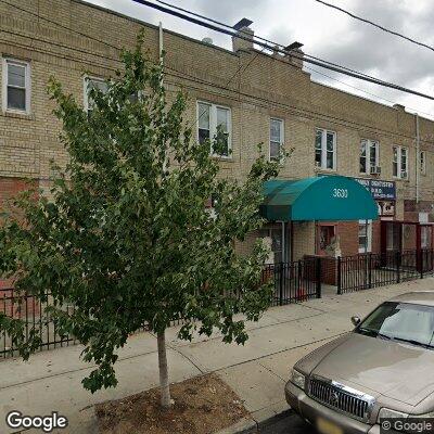 Thumbnail image of the front of a dentist office practice with the name Lee Family Dentistry which is located in Jersey City, NJ