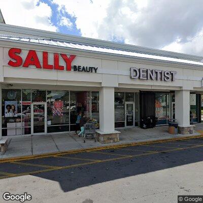 Thumbnail image of the front of a dentist office practice with the name Razar Dental Group which is located in Hialeah, FL