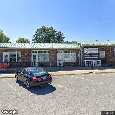 Thumbnail image of the front of a dentist office practice with the name Hentscher-Johnson Orthodontics which is located in Waterloo, IL