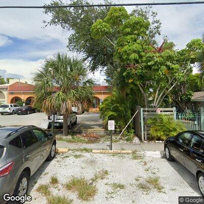 Thumbnail image of the front of a dentist office practice with the name Siesta Dental which is located in Sarasota, FL