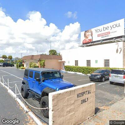 Thumbnail image of the front of a dentist office practice with the name Briarwood Animal Hospital which is located in Miami, AR