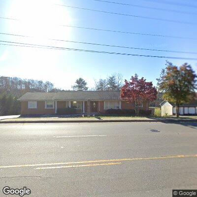 Thumbnail image of the front of a dentist office practice with the name Richard Hensley which is located in Morganton, NC