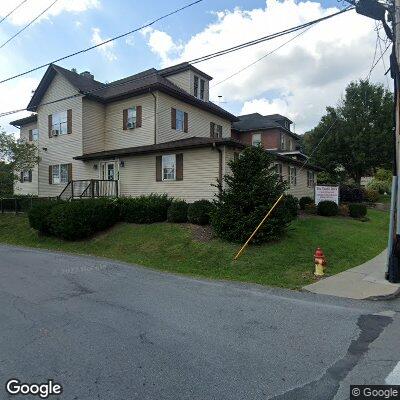 Thumbnail image of the front of a dentist office practice with the name Robert Hunsaker which is located in Beckley, WV