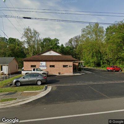 Thumbnail image of the front of a dentist office practice with the name Stephen Bench which is located in Vinton, VA