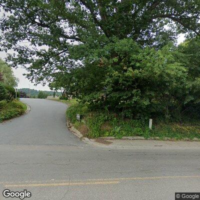 Thumbnail image of the front of a dentist office practice with the name Green, Alex Colby, DMD which is located in Boone, NC