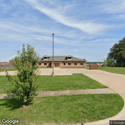 Thumbnail image of the front of a dentist office practice with the name Smile Shoppe which is located in Burlington, IA