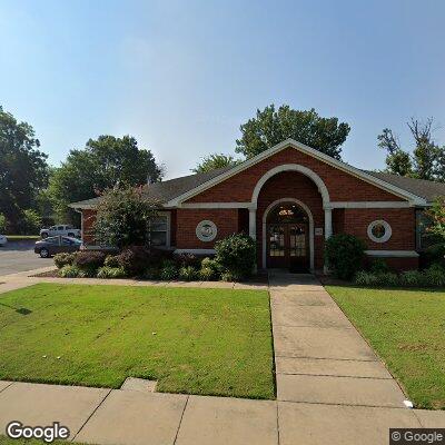 Thumbnail image of the front of a dentist office practice with the name Parkway Dental which is located in Russellville, AR