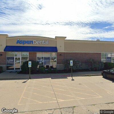 Thumbnail image of the front of a dentist office practice with the name Aspen Dental which is located in Springfield, IL