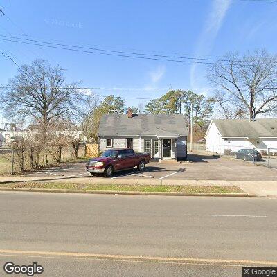 Thumbnail image of the front of a dentist office practice with the name Herring Dental which is located in Memphis, TN