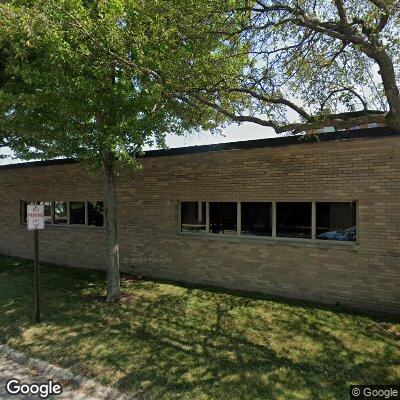 Thumbnail image of the front of a dentist office practice with the name Geyer & Binzer which is located in Spencer, IA