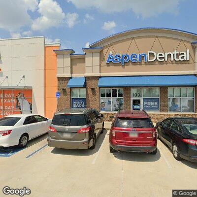 Thumbnail image of the front of a dentist office practice with the name Aspen Dental which is located in Lafayette, LA