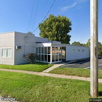 Thumbnail image of the front of a dentist office practice with the name Dental Technicians, Inc which is located in Des Moines, IA