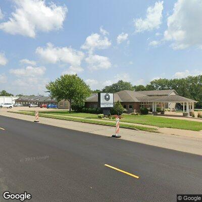 Thumbnail image of the front of a dentist office practice with the name Smalltown Dental Chillicothe which is located in Chillicothe, IL