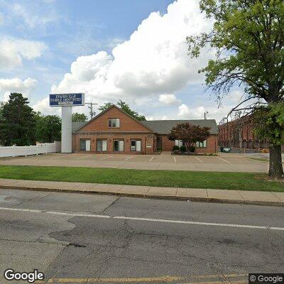 Thumbnail image of the front of a dentist office practice with the name Evansville Family Dentistry which is located in Evansville, IN