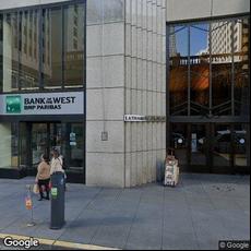 Cosmetic Dentist Joshua Bernstein DDS, dentists office located at 505 Montgomery St, San Francisco, CA.