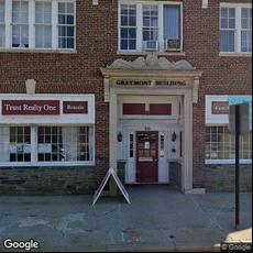 Hoye Dental, dentists office located at 20 Chestnut St, Needham, MA.