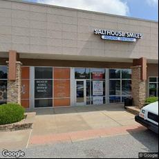 Salthouse Smiles, dentists office located at 11941 Manchester Rd, Des Peres, MO.
