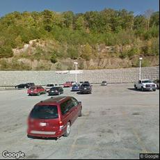 Thompson, Charles E, DDS, dentists office located at 1238 N 12th St, Middlesboro, KY.