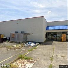 Dr. Phil Sanders, dentists office located at 834 Hardee Rd, Kinston, NC.