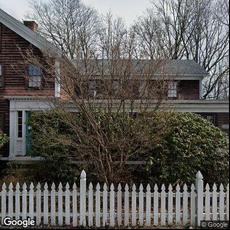 Harelick Dental Associates of Holliston, dentists office located at 2 Smith Row, Holliston, MA.